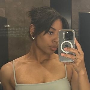 Meet your Posher, Sariah